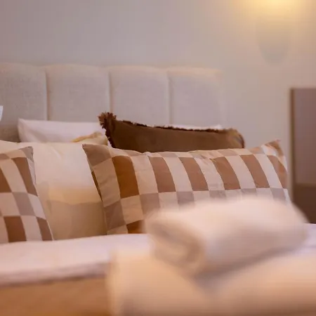 Kierbedzia Beige, Wifi شقة *